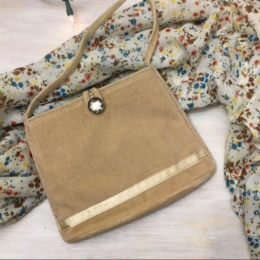 ⬇️$30 Gap Gold + Turquoise Purse